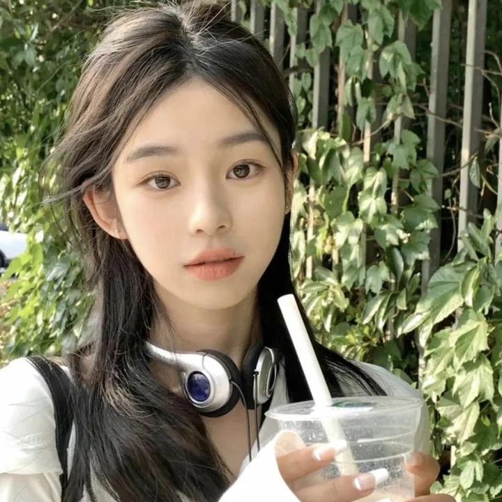 真相背后：虚假新闻与信息的代价